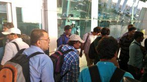 AMP devuelve a su país  a tripulantes indios abandonados por su naviera