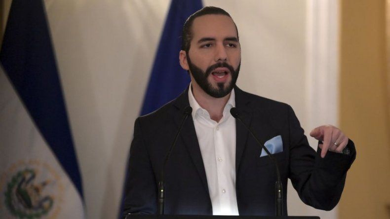 Bukele pide a otros países que desconocen a Maduro que expulsen a sus diplomáticos