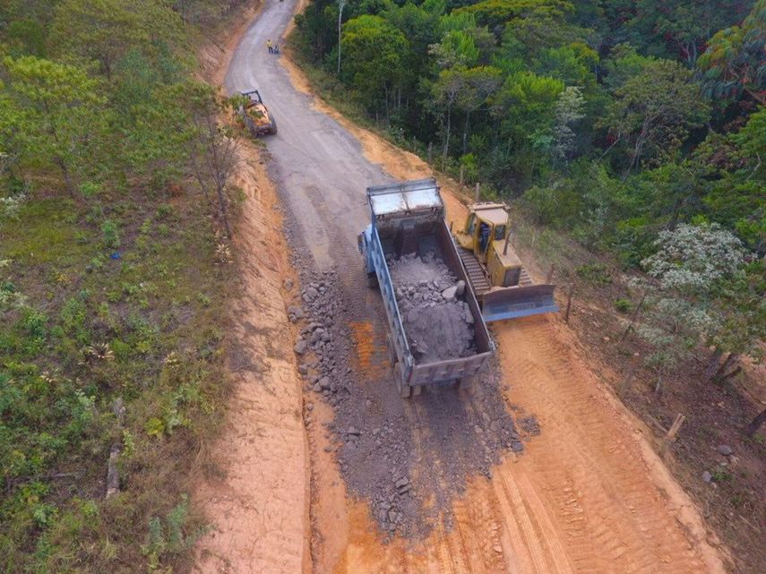 Detalles de la inversión vial en la comarca Gnäbe Buglé