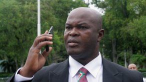 Concacaf abre investigación sobre la alineación del vicepresidente de Surinam