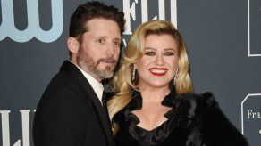 Kelly Clarkson recibe la custodia de sus hijos