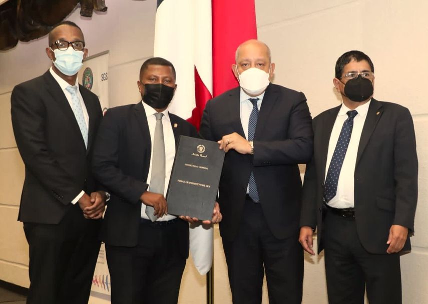 El proyecto de ley 726 fue propuesto por el diputado Leandro Ávila.