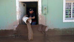 Maduro decreta emergencia por inundaciones en Venezuela