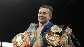 Golovkin noquea rápidamente a Martirosyan y retiene cetros