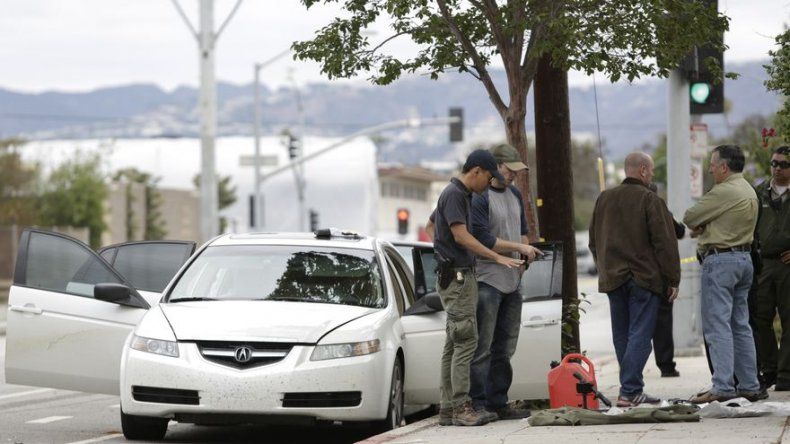 Hombre con armas y explosivos detenido en Los Ángeles antes de desfile gay