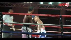 El Loco Mosquera gana por descalificación de dominicano Contreras