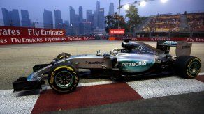 Rosberg es el más rápido en los primeros entrenamientos en Singapur