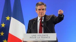 Roban a Fillon un ordenador portátil y datos personales en una memoria USB