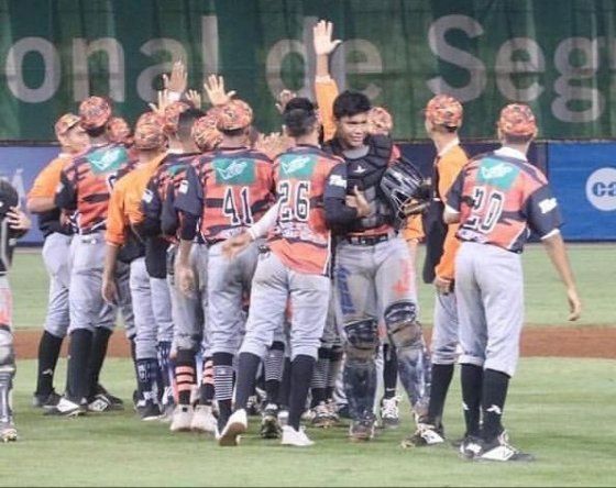 Los Santos a punto de barrer la serie; Panamá Este toma ventaja
