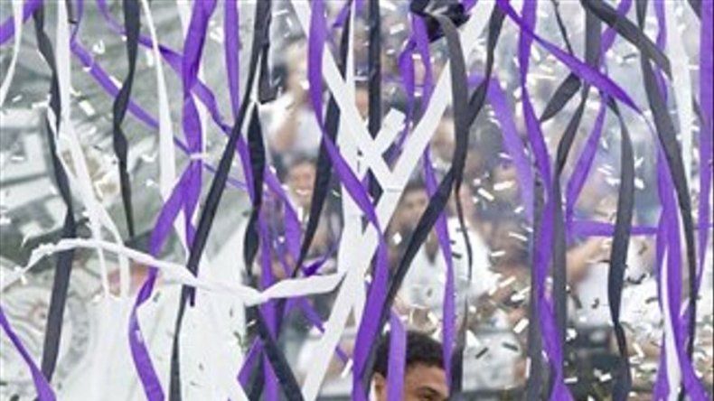 Pareja de Ronaldo hospitalizada para dar a luz a niña