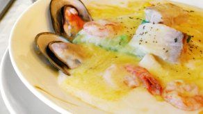 Prepara una rica crema de mejillones con langostinos