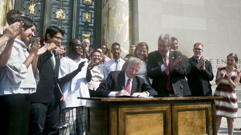 NY aprueba identificación para inmigrantes