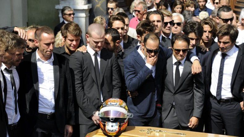 Multitudinario funeral en Niza para despedir a Jules Bianchi