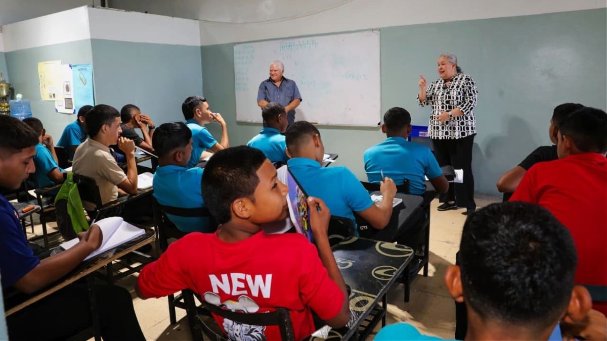MIDES logra que jóvenes retomen sus estudios en CEFODEA. MIDES logra que jóvenes retomen sus estudios en CEFODEA.