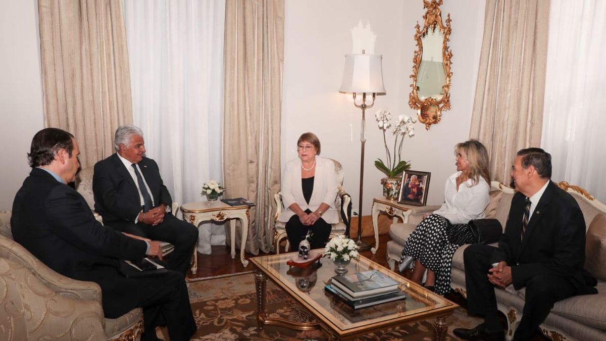 Michelle Bachelet visita al presidente josé Raúl Mulino. Michelle Bachelet visita al presidente josé Raúl Mulino.