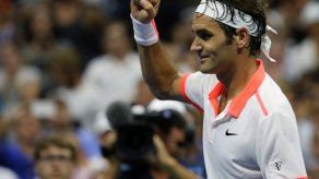 Federer no tiene problemas ante Kukushkin en su estreno en Basilea