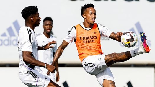 Real Madrid comparte la cima de LaLiga con el FC Barcelona.