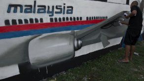 Avión de Malaysia Airlines aterriza de emergencia