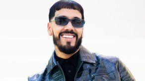 Anuel AA aclara rumores de hospitalización, pero sigue generando dudas