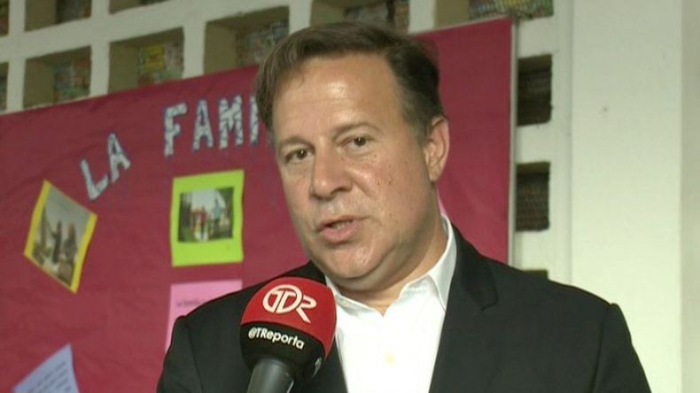 Presidente se compromete a cumplir con aumento a educadores, pero pide dos años
