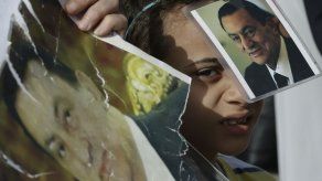 Mubarak libre de cargos
