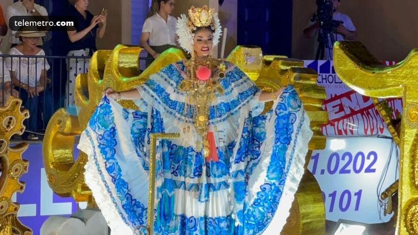Último paseo nocturno del Carnaval de Las Tablas.