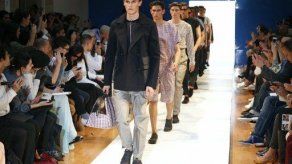 Tonos dulces y neutros dominan los desfiles de París