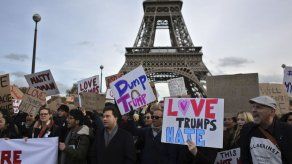Multitudinaria protesta contra Trump en Francia