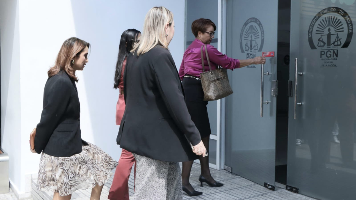 Renuncias masivas en el MEDUCA