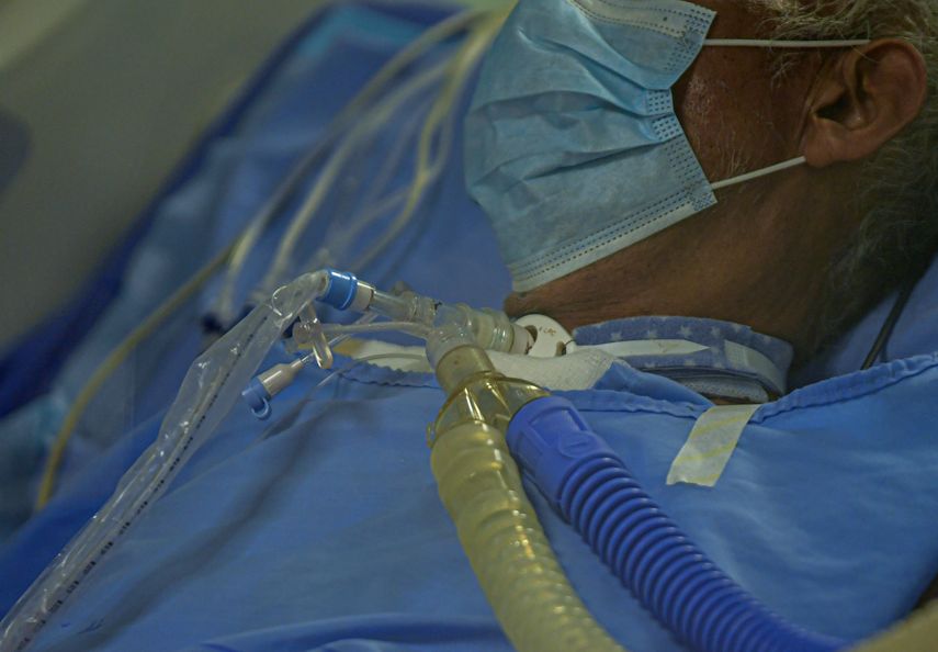 El 54% de los pacientes hospitalizados en Panamá está en sala y 46% en Unidades de Cuidados Intensivos (UCI)