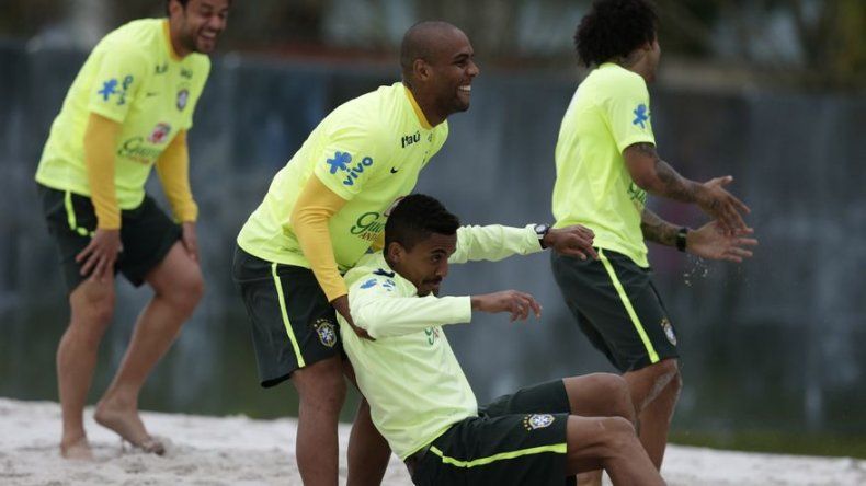 Brasil dará descanso a algunos jugadores en amistoso frente a Panamá