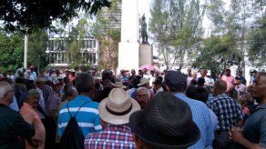 Jubilados piden agilizar pago de décimos adeudados