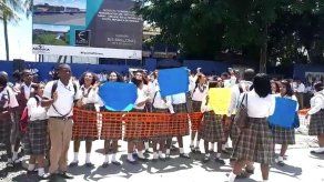Estudiantes del Instituto Rufo A. Garay protestan por mal estado del plantel