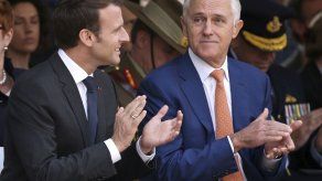Macron llama deliciosa a esposa de 1er ministro australiano