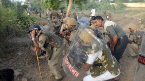 15 muertos en India durante desalojo de miembros de una secta