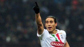 Uruguayo Cáceres da triunfo a Juventus ante Milan en Copa Italia