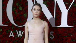 Saoirse Ronan deletreó mal al tatuar Galway Girl en el tatuaje de Ed Sheeran