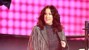 Alanis Morissette habla de su adicción al amor