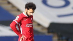 El Liverpool sigue su caída al perder en Leicester