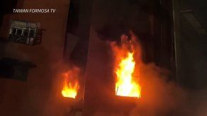 Decenas de muertos y heridos en incendio de un edificio en Taiwán