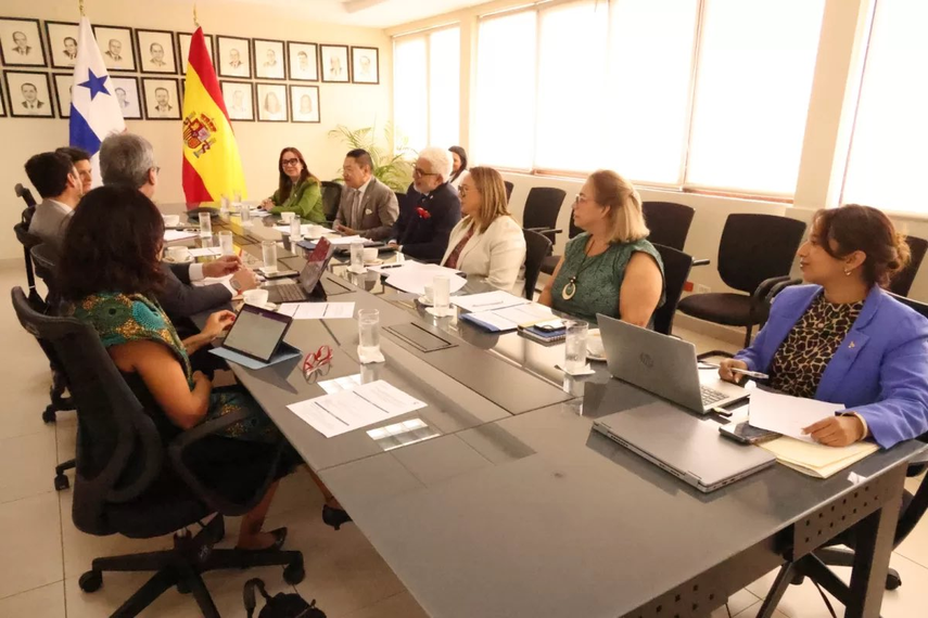 Panamá y España avanzan en negociación de la Alianza para el Desarrollo Sostenible.