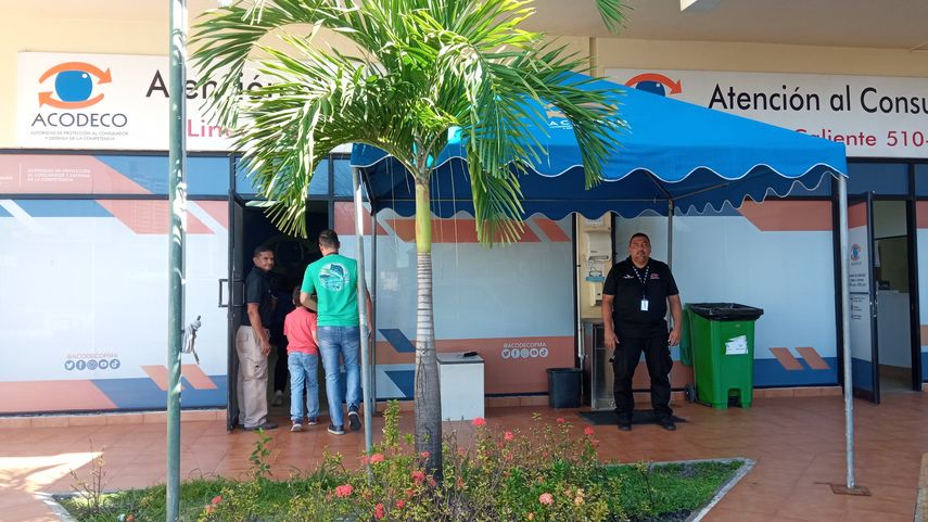 La Autoridad de Protección al Consumidor y Defensa de la Competencia (Acodeco).