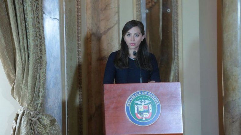 María Luisa Romero toma posesión como ministra de Gobierno