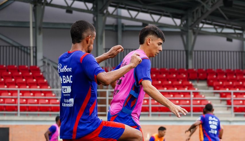 Thomas Christiansen hace llamado a segundo microciclo