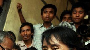 Suu Kyi gana banca legislativa en comicios en Miamar: oposición