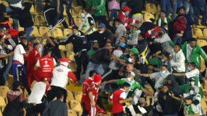 Bogotá cierra los estadios de fútbol al público tras violencia entre hinchas