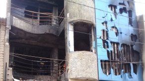 Al menos 7 muertos tras incendio en edificio residencial en Perú