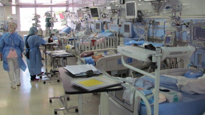 El virus sincitial se presenta con síntomas como: fiebre de bajo grado o ausencia de fiebre