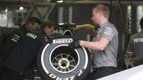 FIA: Mercedes violó reglas al probar neumáticos