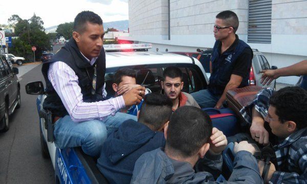 Detienen en Honduras a cinco sirios que iban a EEUU con pasaportes robados
